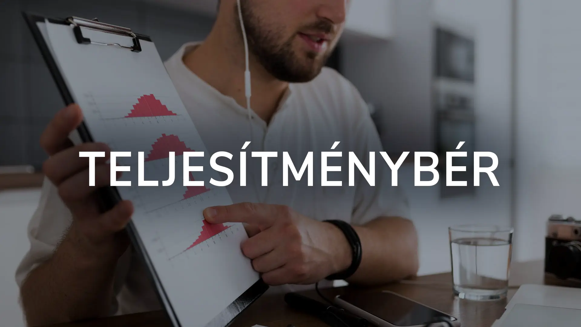 Teljesítménybér a munkavállaló és a munkáltató között létrejött munkaviszony keretében. A teljesítménybér sajátos szabályozása.